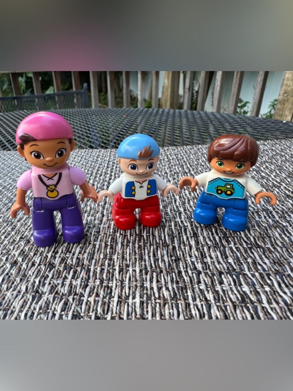 15 Duplo figures - Picture 6 of 7